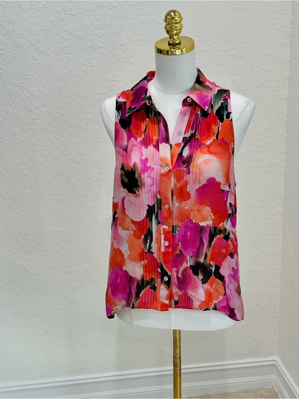 Haute Hippie Sleeveless Floral Button-Up in Pink & Orange